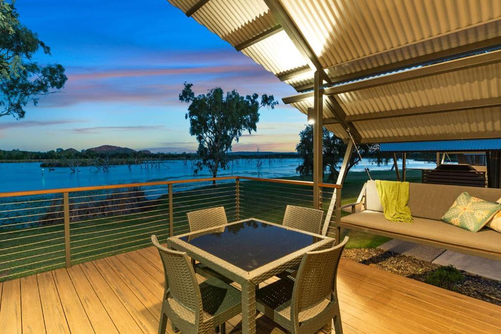 Kimberleyland Waterfront Holiday Park كونونورا المظهر الخارجي الصورة
